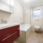 Everest Apartment *