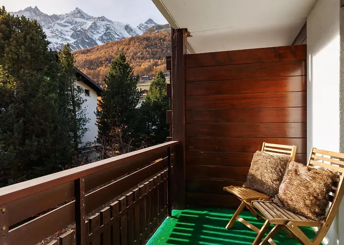 Everest Apartman *